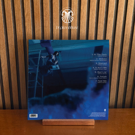 Droplets-inspired Custom Vinyl Sleeve/Jacket Design