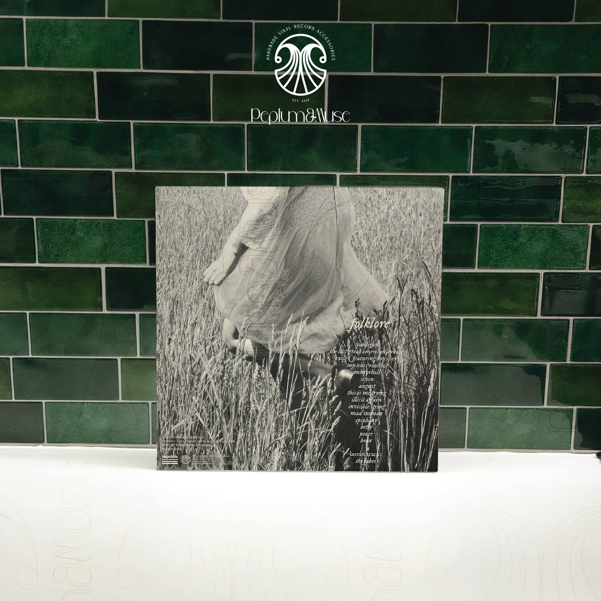 Folklore-inspired Custom Vinyl Slipcase Design ("Windermere Peaks")